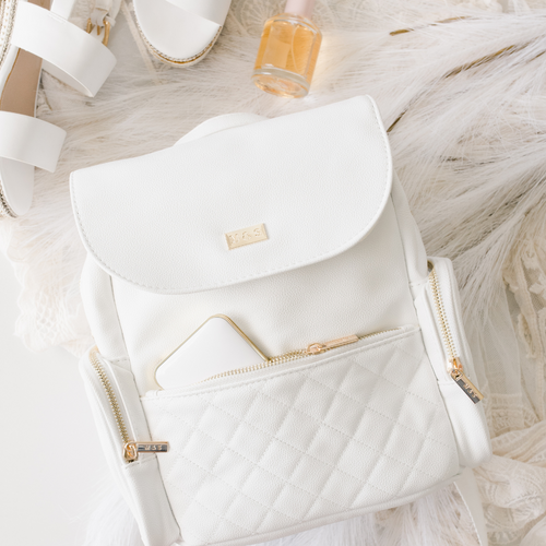 🎁 White Mini Backpack💕 (100% off)