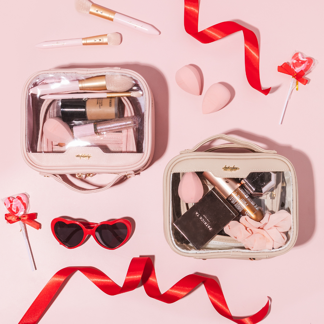 Beige Travel Case 💕 Beige Travel Case 💕